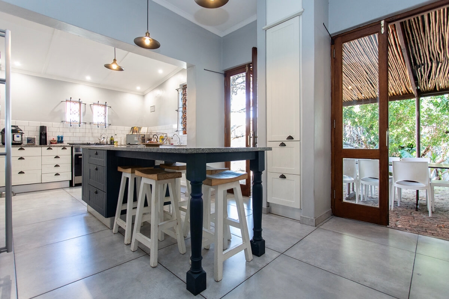 3 Bedroom Property for Sale in Oakdale Western Cape